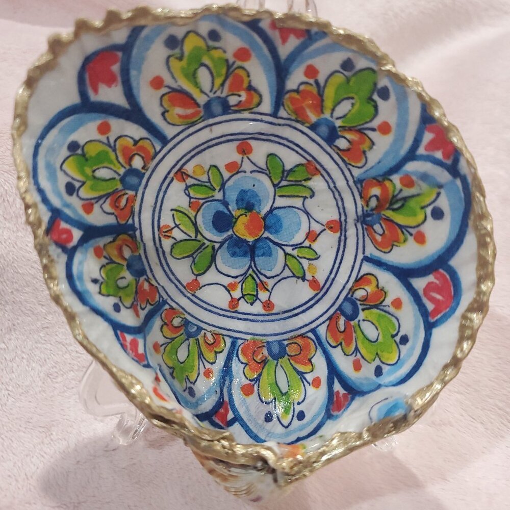 Gorgeous Talavera Inspired Decoupage Seashell
